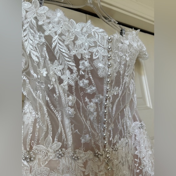 NEW Floral Wedding Dress, Embroidery Lace Beaded Off Shoulder, Mon Cheri… - Picture 6 of 11